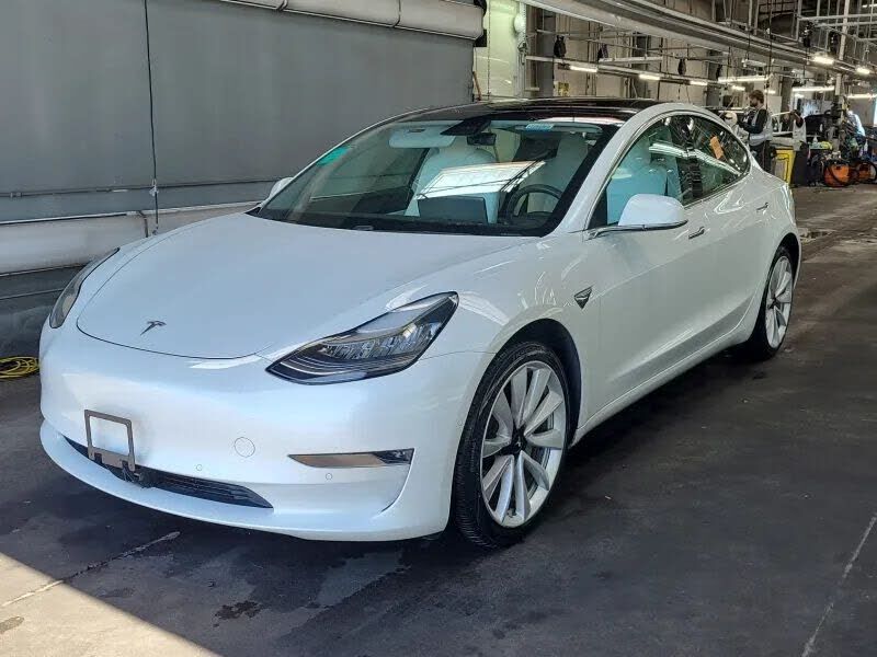 2020 TESLA Model 3