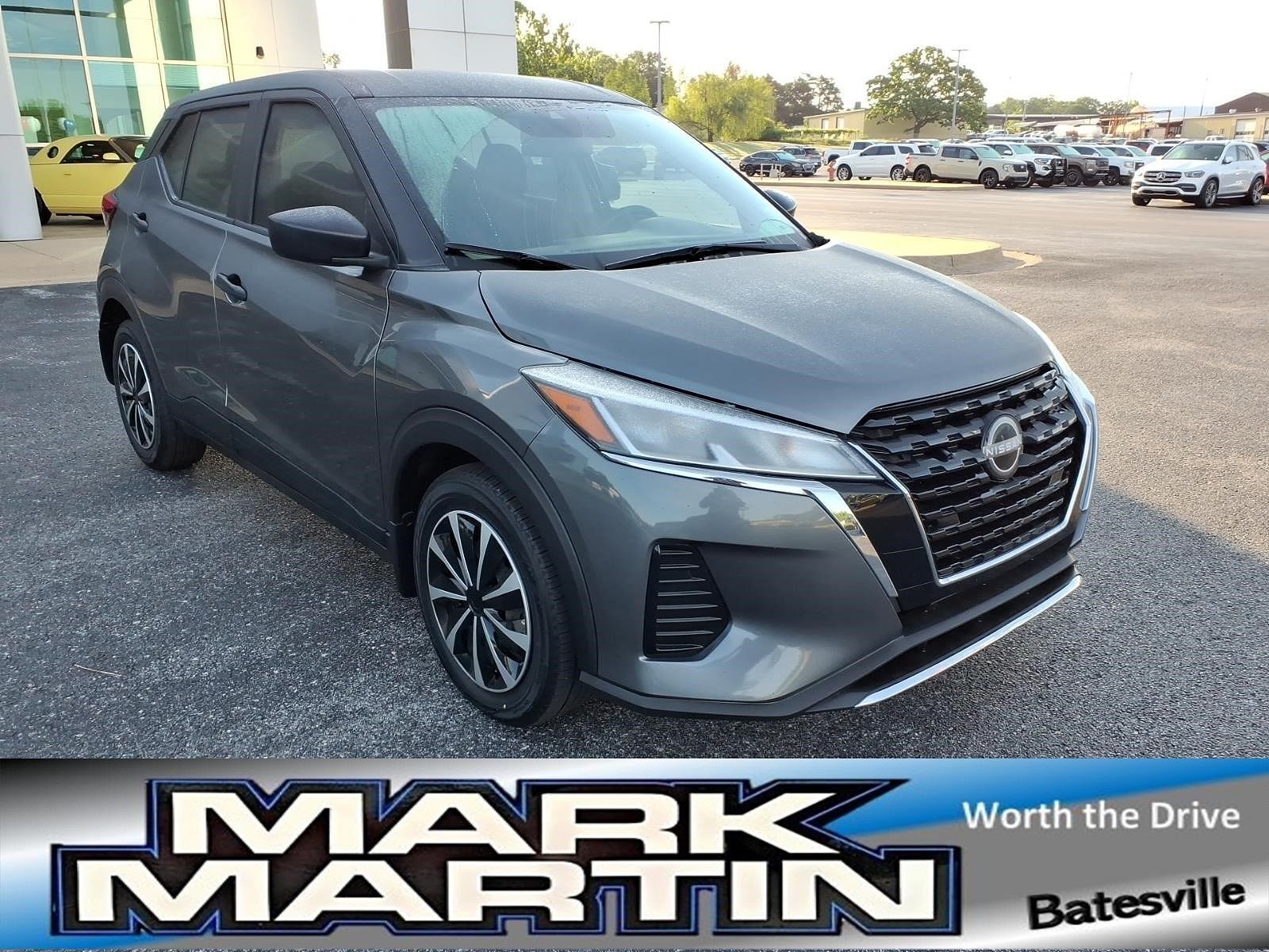 2022 NISSAN Kicks