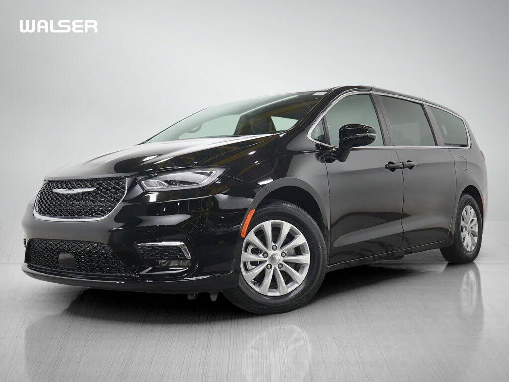 2025 CHRYSLER Pacifica