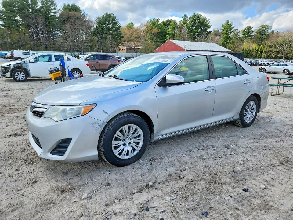 2013 TOYOTA Camry