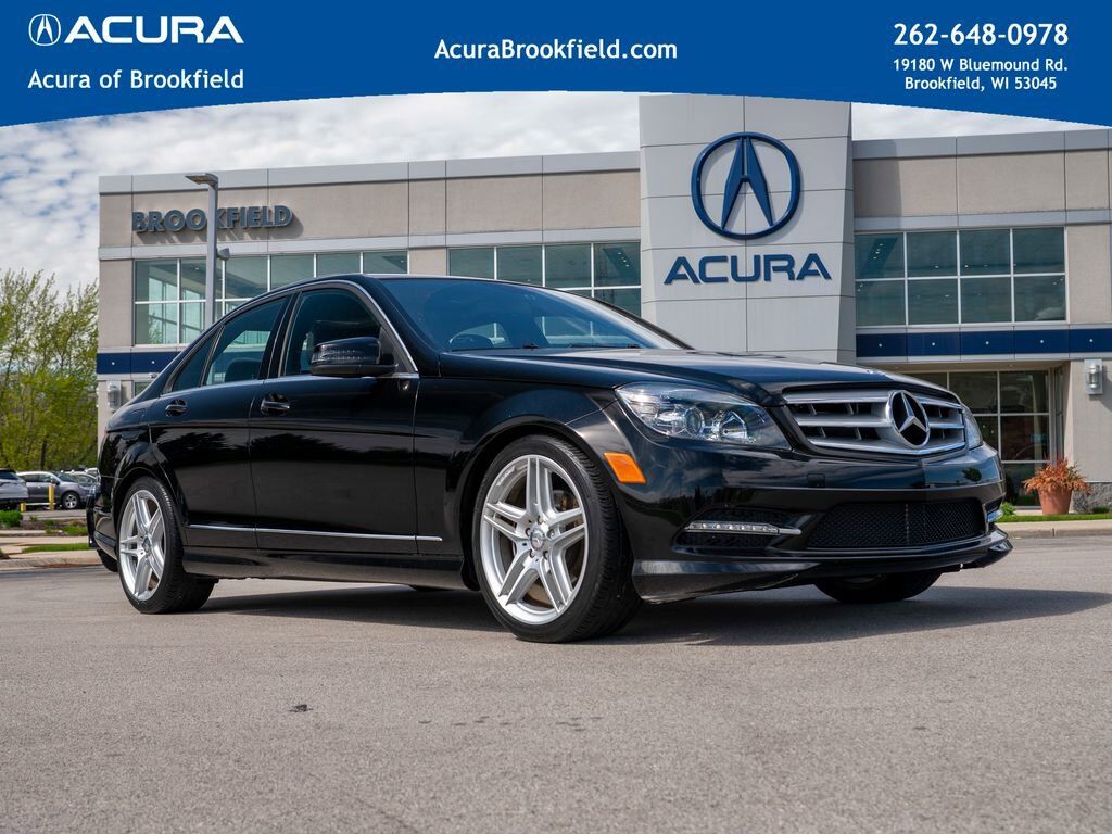 2011 MERCEDES-BENZ C-Class