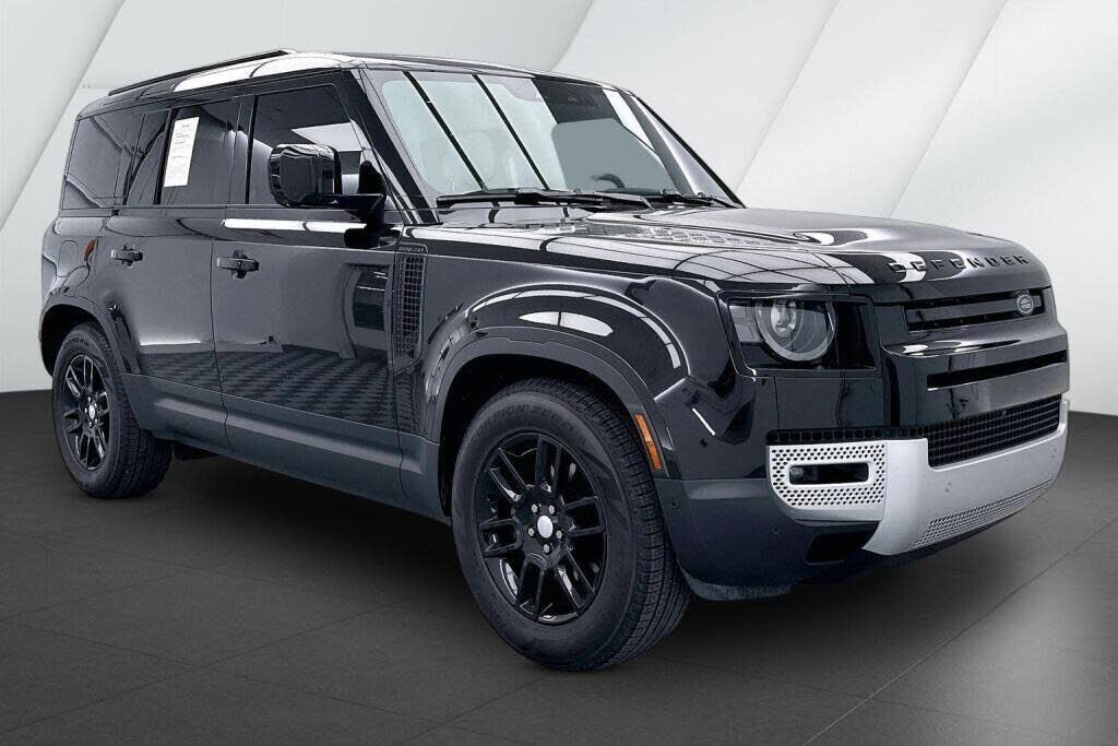 2025 LAND ROVER Defender