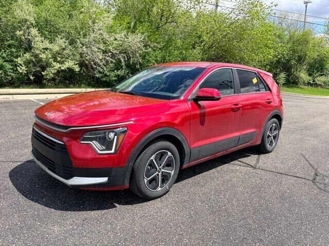 2025 KIA Niro