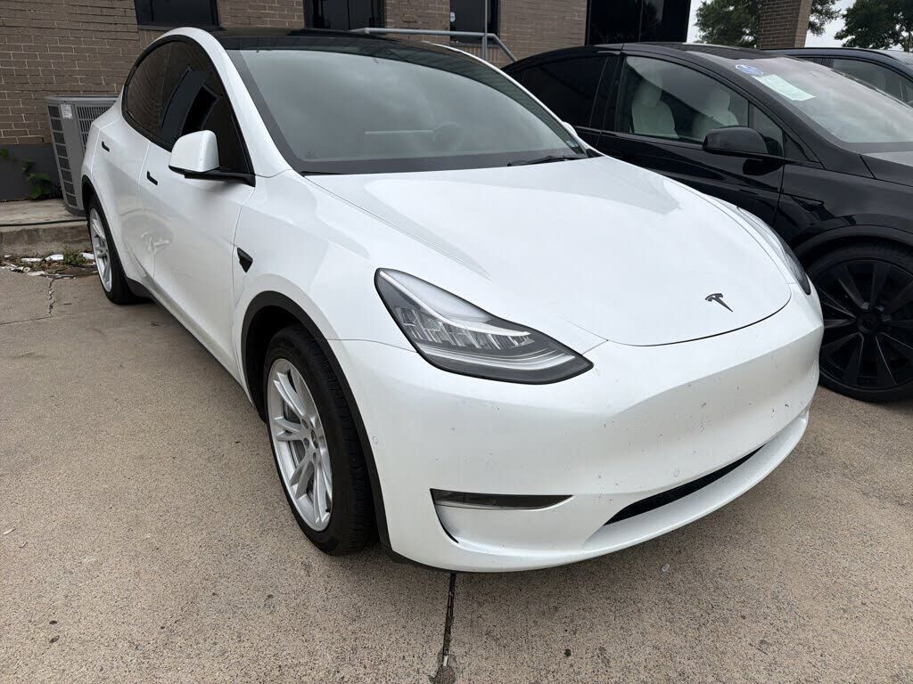 2021 TESLA Model Y