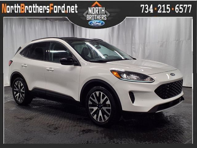 2020 FORD Escape