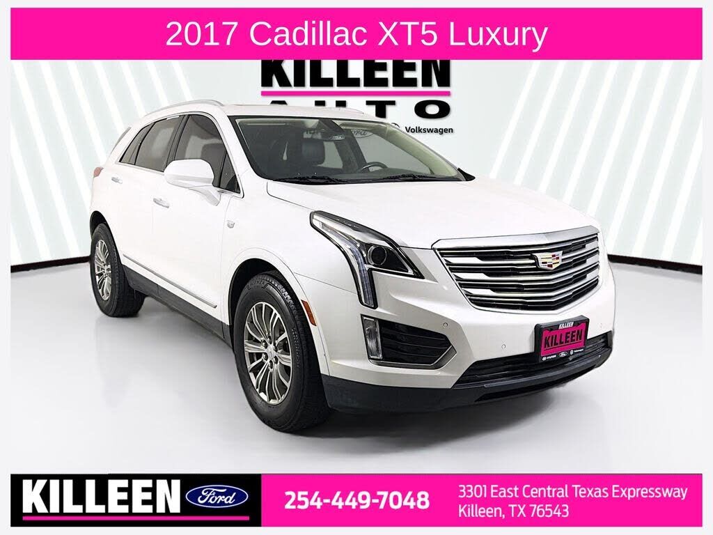 2017 CADILLAC XT5
