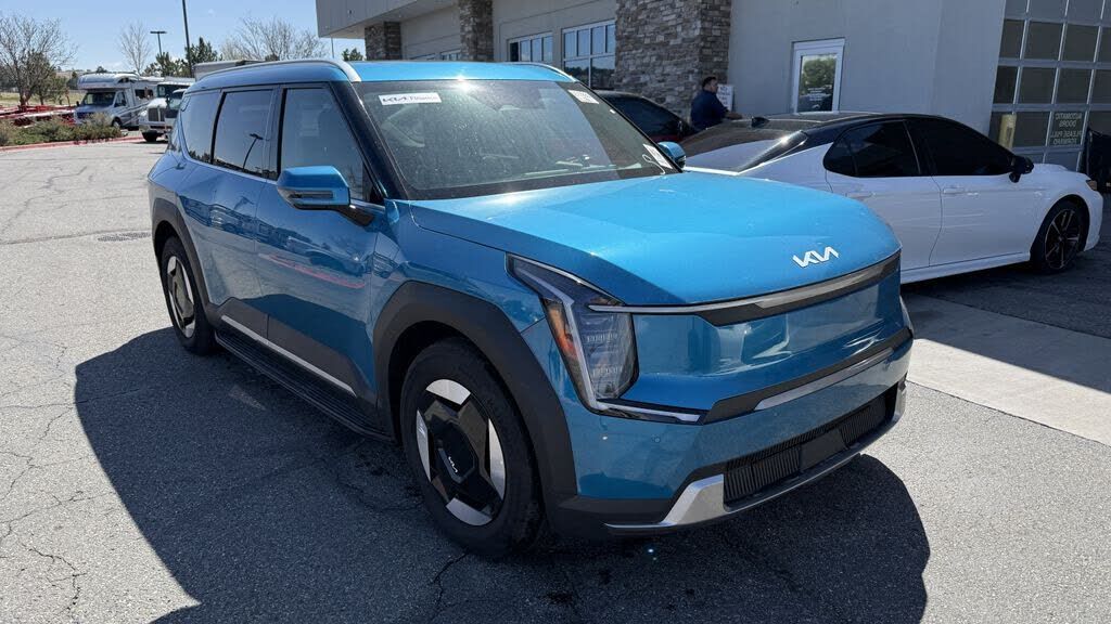 2025 KIA EV9