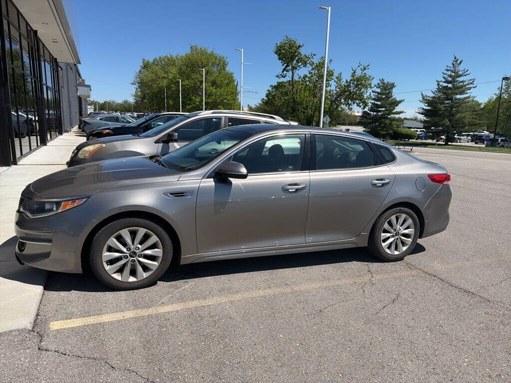 2018 KIA Optima