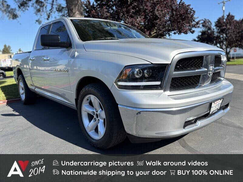 2012 DODGE Ram