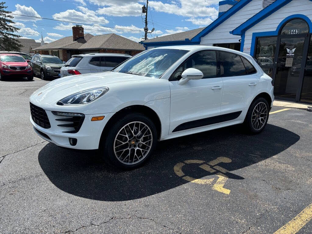 2015 PORSCHE Macan