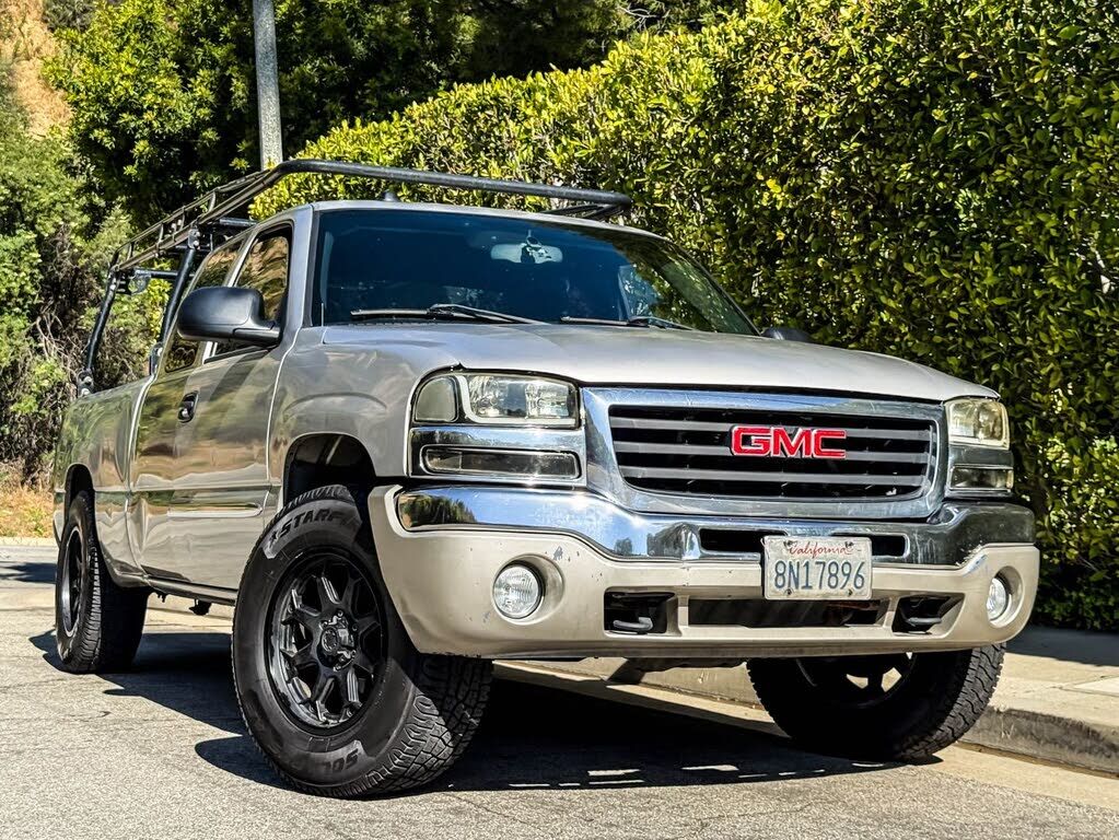 2004 GMC Sierra
