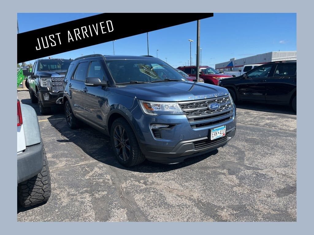 2018 FORD Explorer