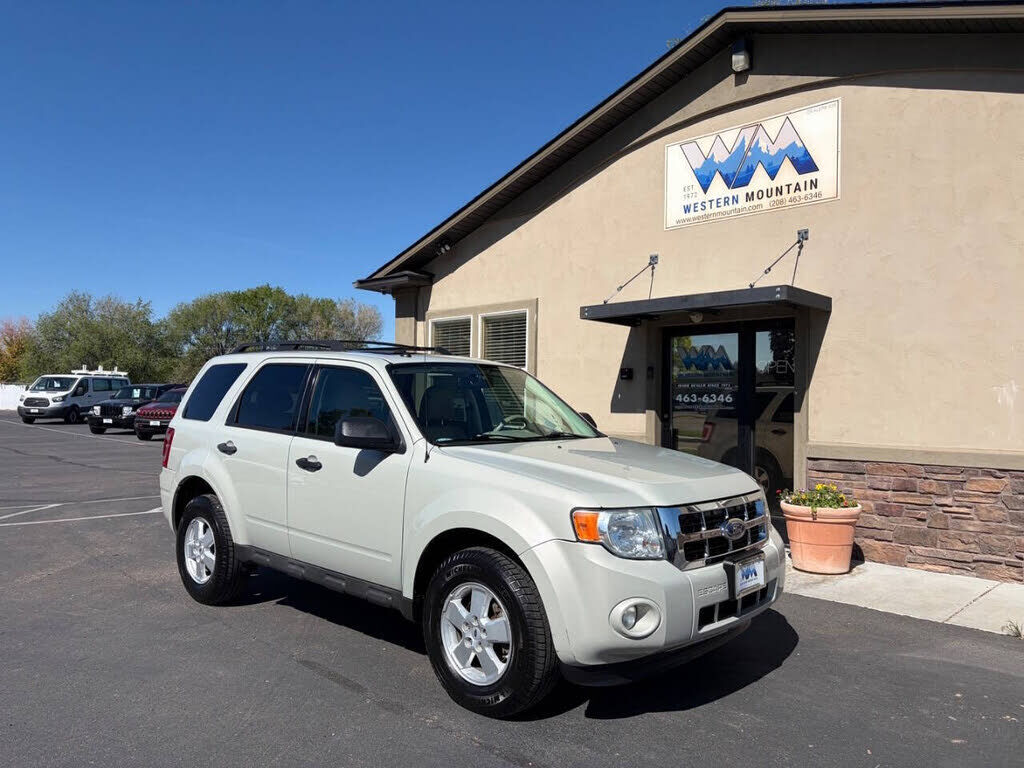 2009 FORD Escape