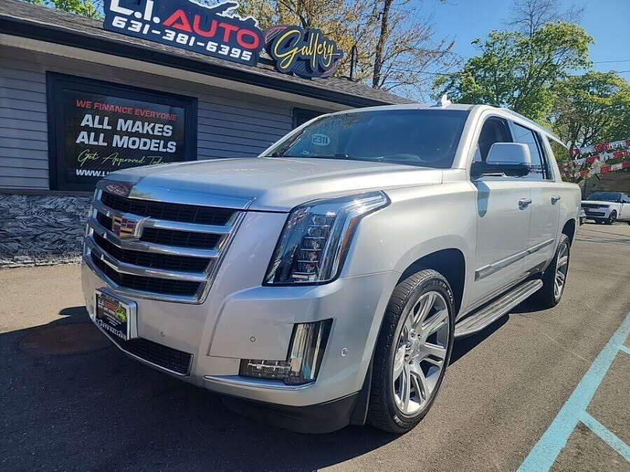 2019 CADILLAC Escalade ESV