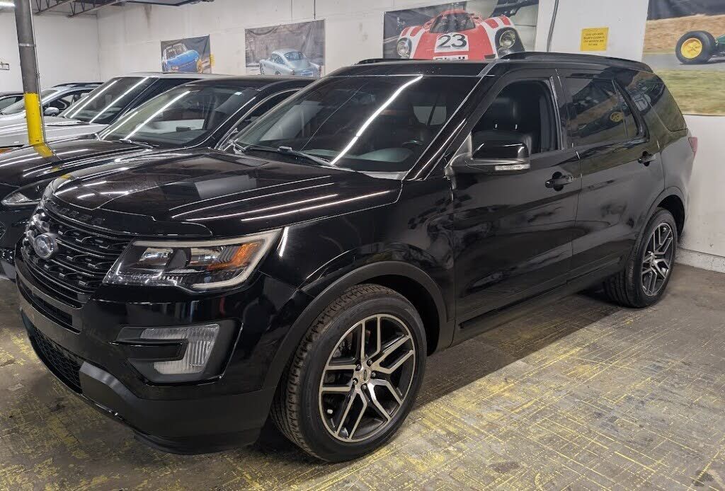 2017 FORD Explorer