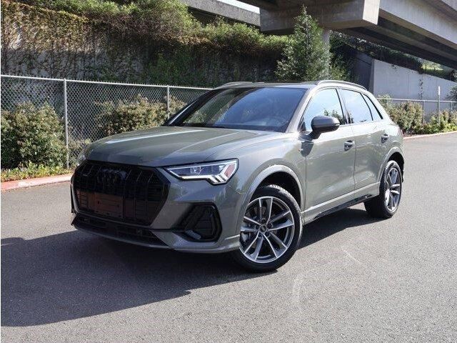 2024 AUDI Q3