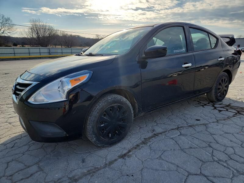 2018 NISSAN Versa