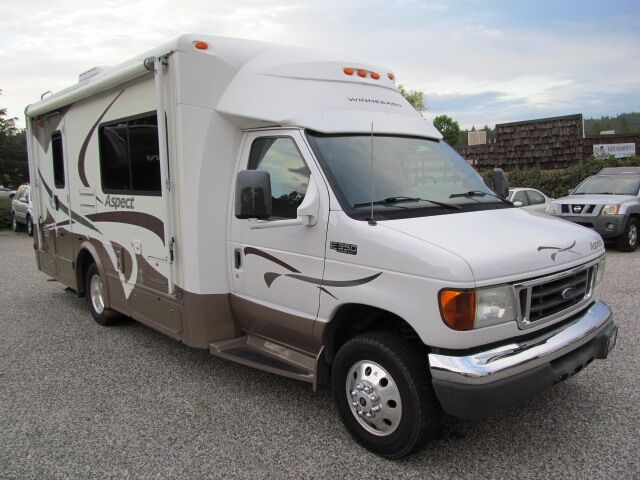 2004 FORD E-350