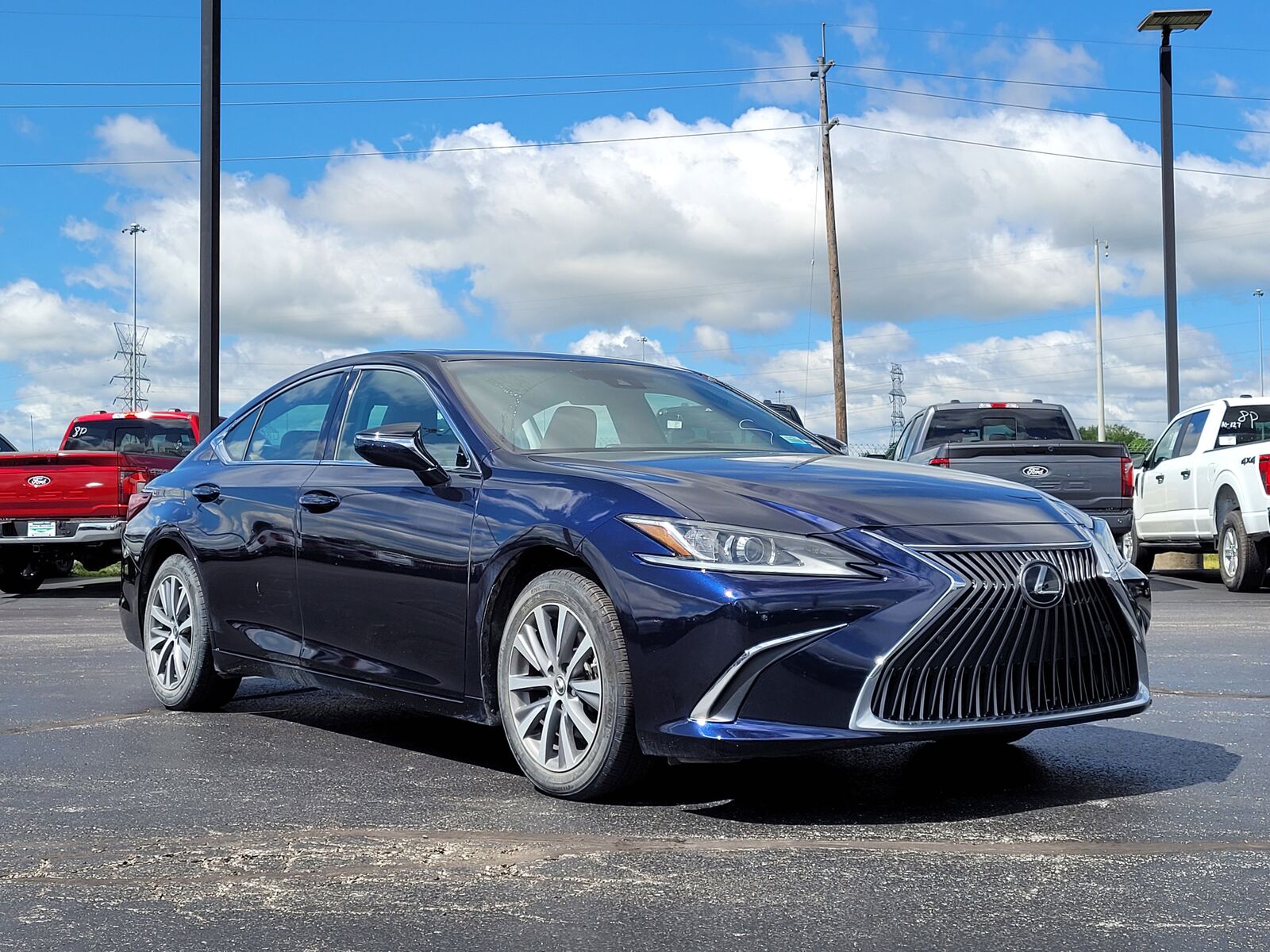 2020 LEXUS ES