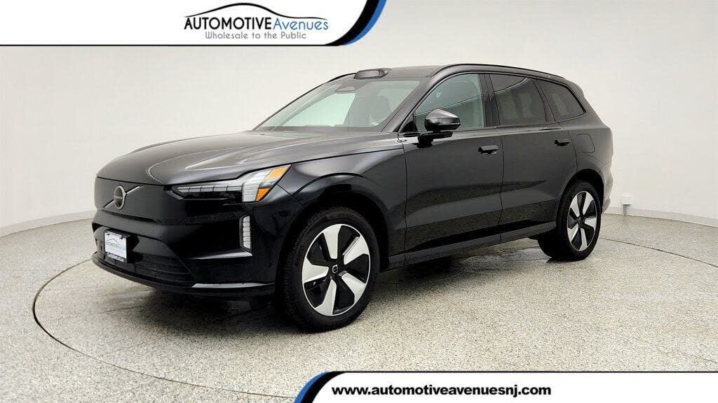 2025 VOLVO EX90