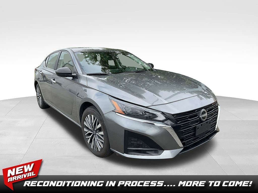 2024 NISSAN Altima