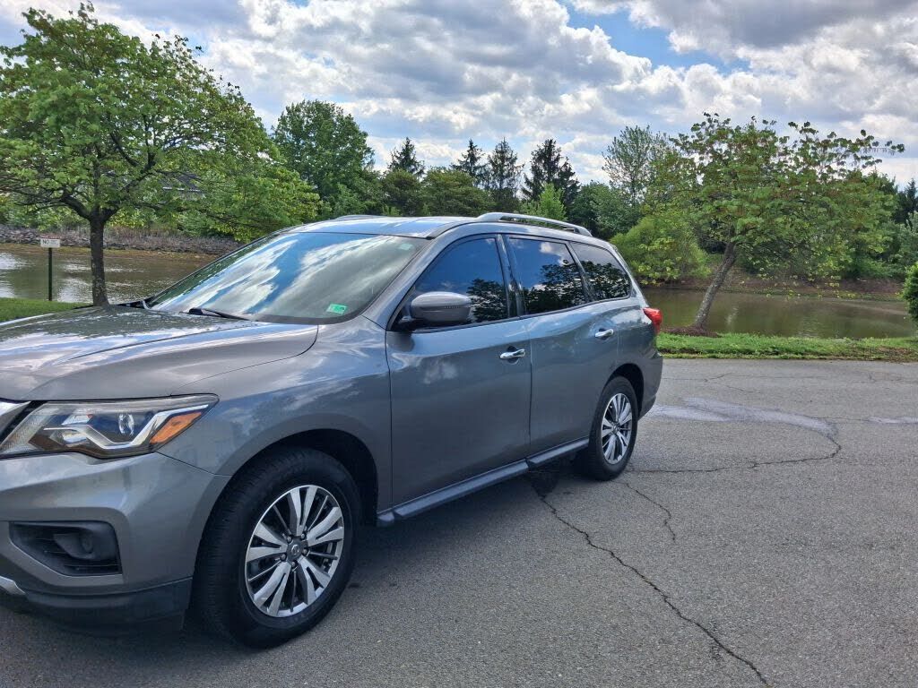2019 NISSAN Pathfinder
