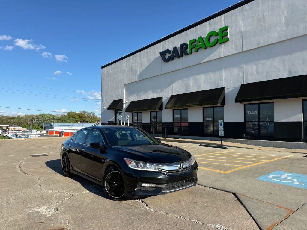 2017 HONDA Accord