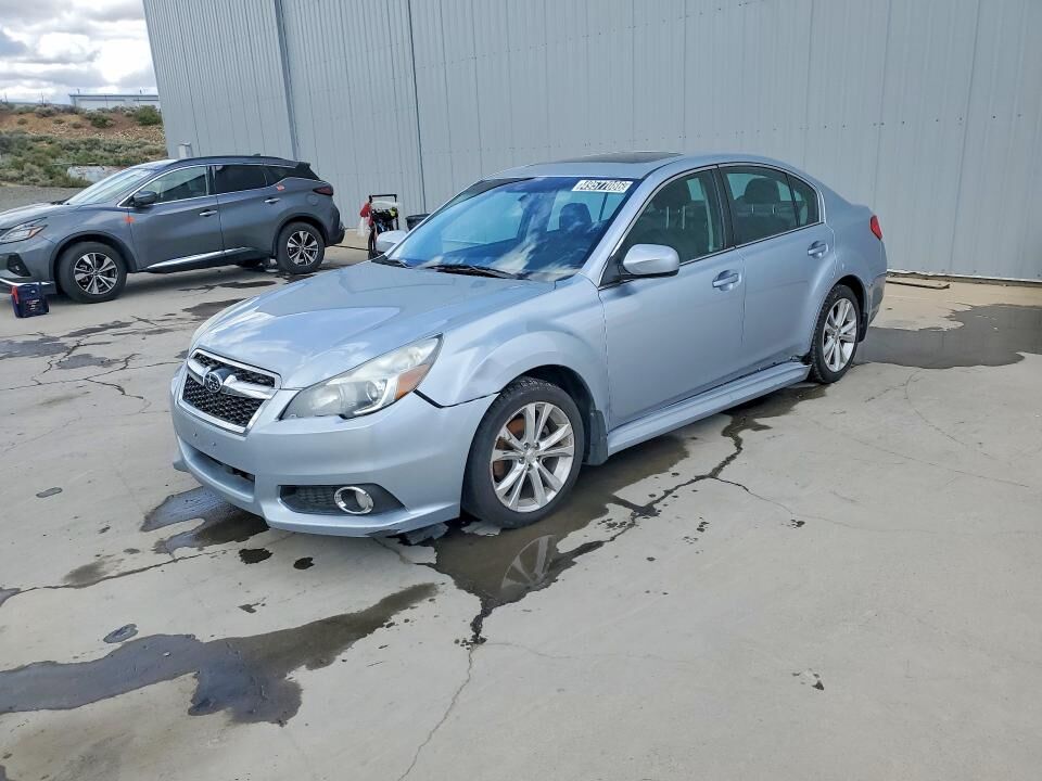 2014 SUBARU Legacy