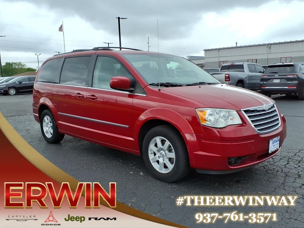 2010 CHRYSLER Town and Country