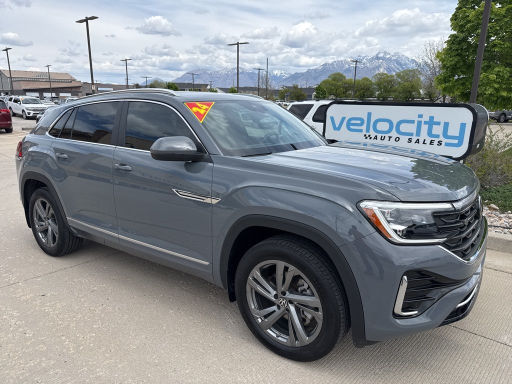 2024 VOLKSWAGEN Atlas Cross Sport 4Motion