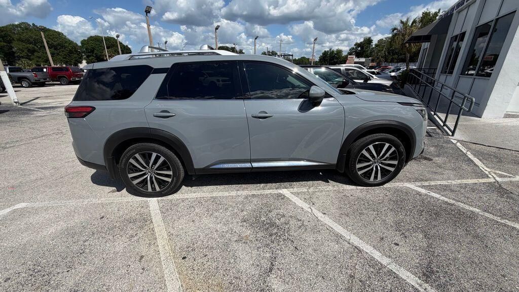 2024 NISSAN Pathfinder