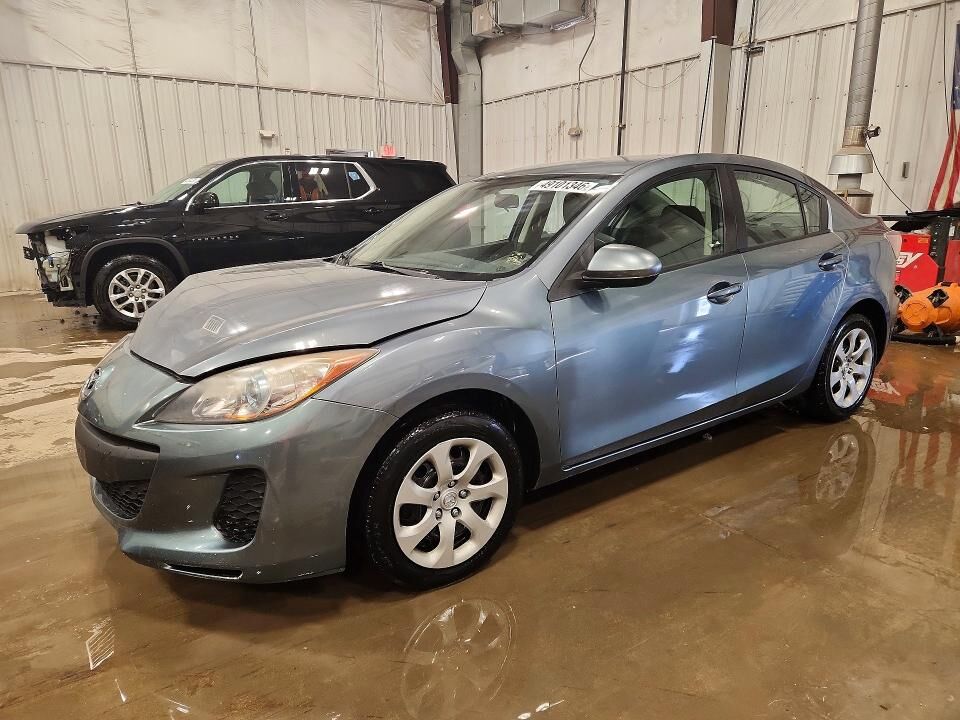 2013 MAZDA Mazda3