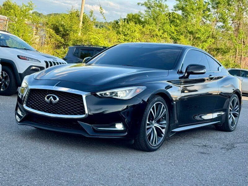 2017 INFINITI Q60
