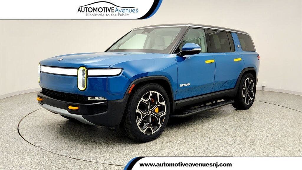 2024 RIVIAN R1S