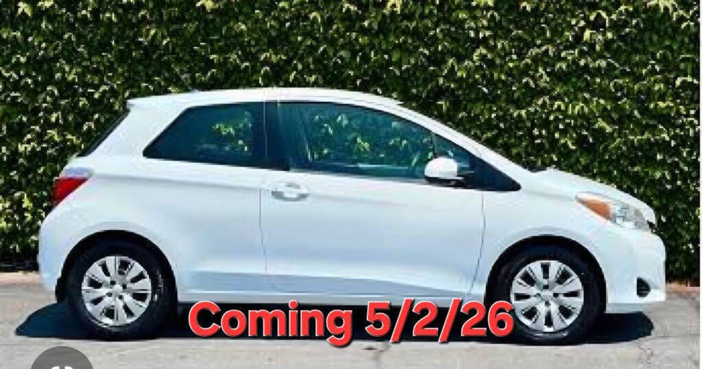 2012 TOYOTA Yaris