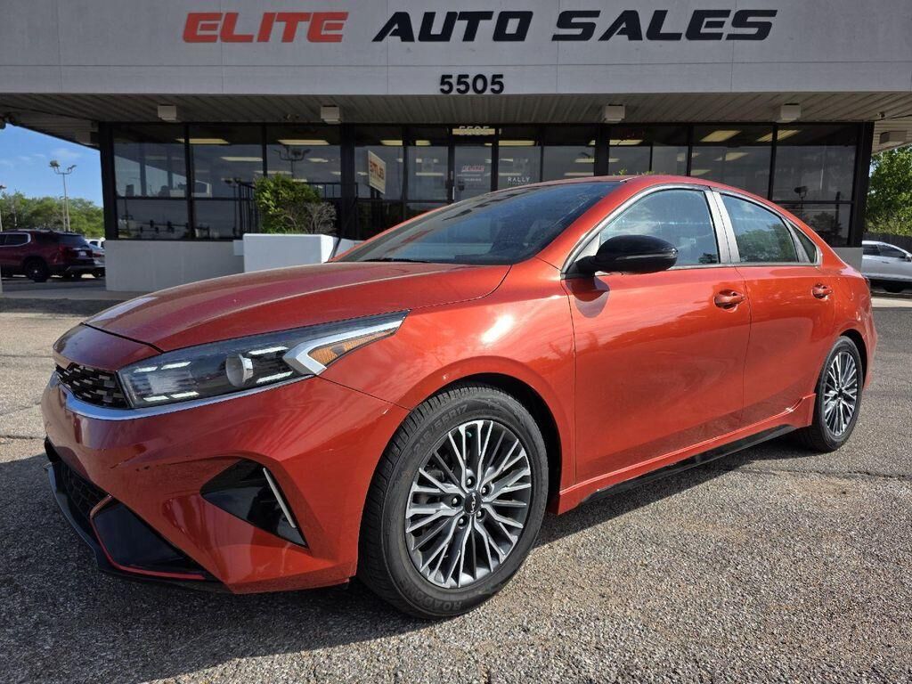 2023 KIA Forte