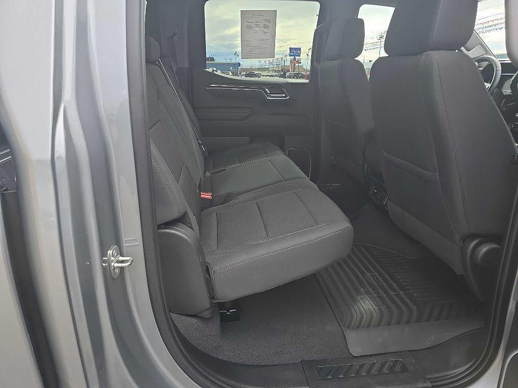 2023 CHEVROLET Silverado