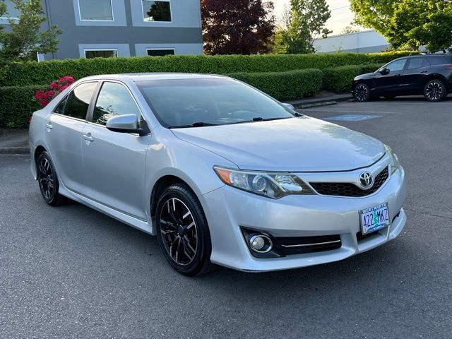 2013 TOYOTA Camry