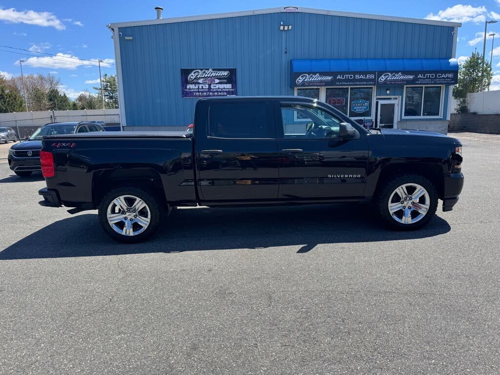 2018 CHEVROLET Silverado