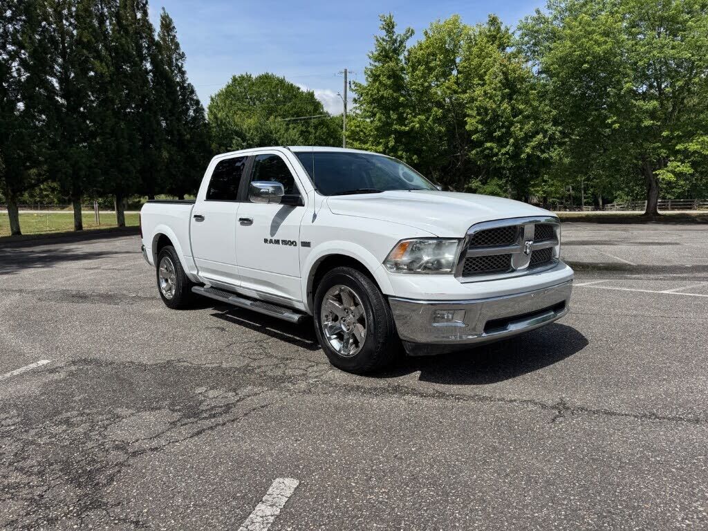 2012 DODGE Ram