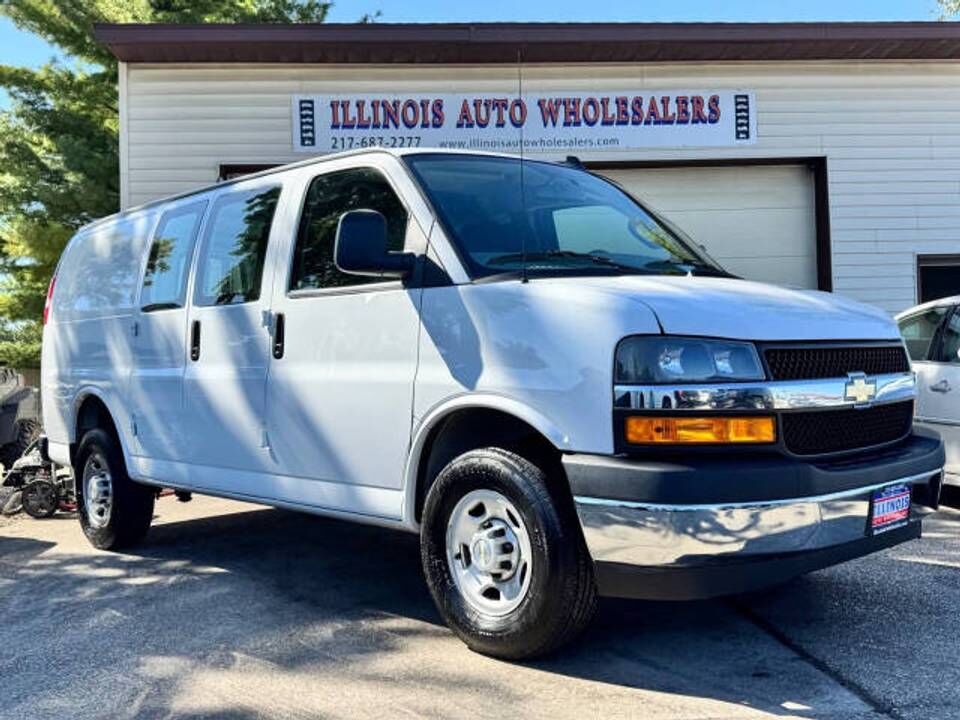 2024 CHEVROLET Express