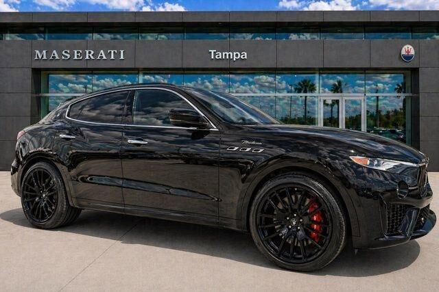 2022 MASERATI Levante