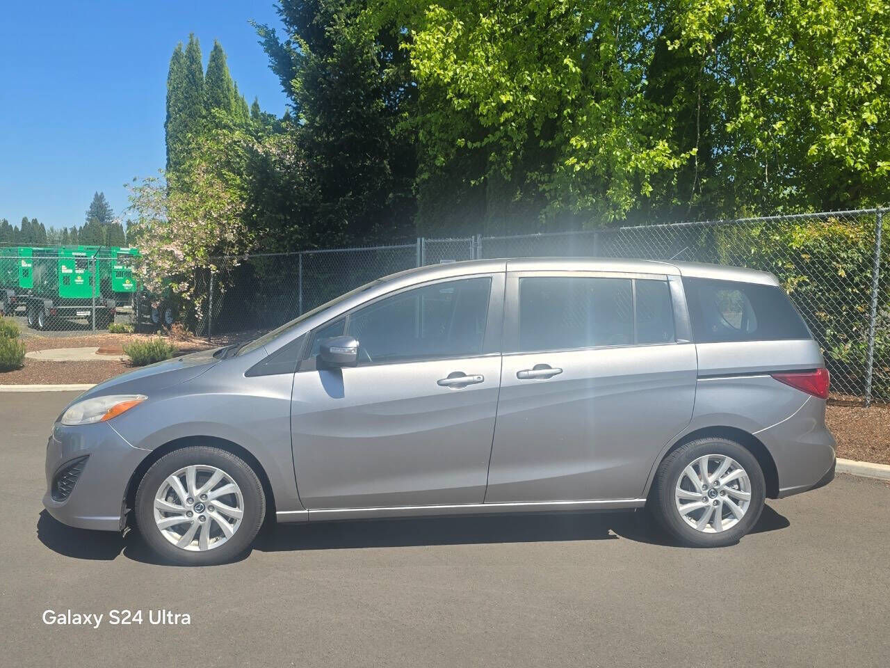 2013 MAZDA Mazda5