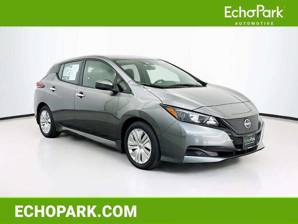 2025 NISSAN Leaf