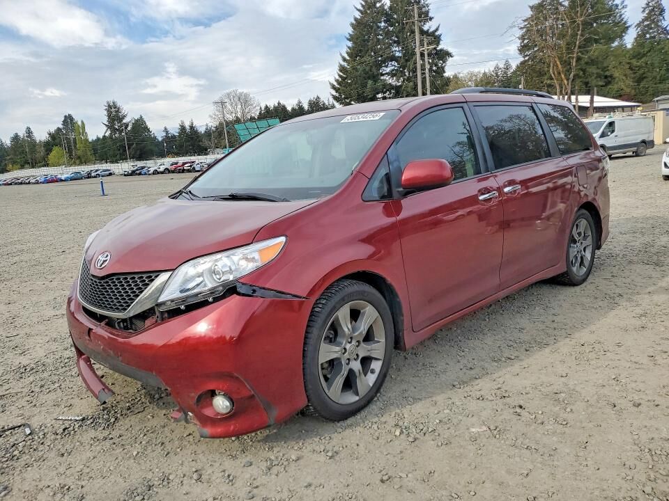 2014 TOYOTA Sienna