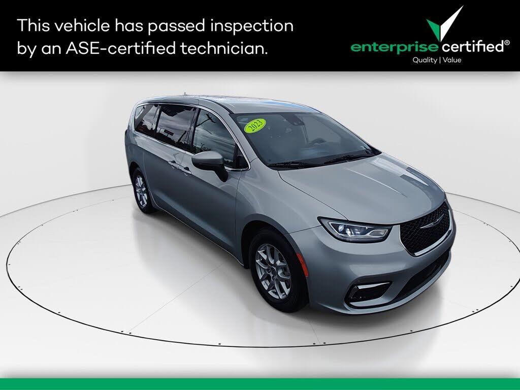 2023 CHRYSLER Pacifica