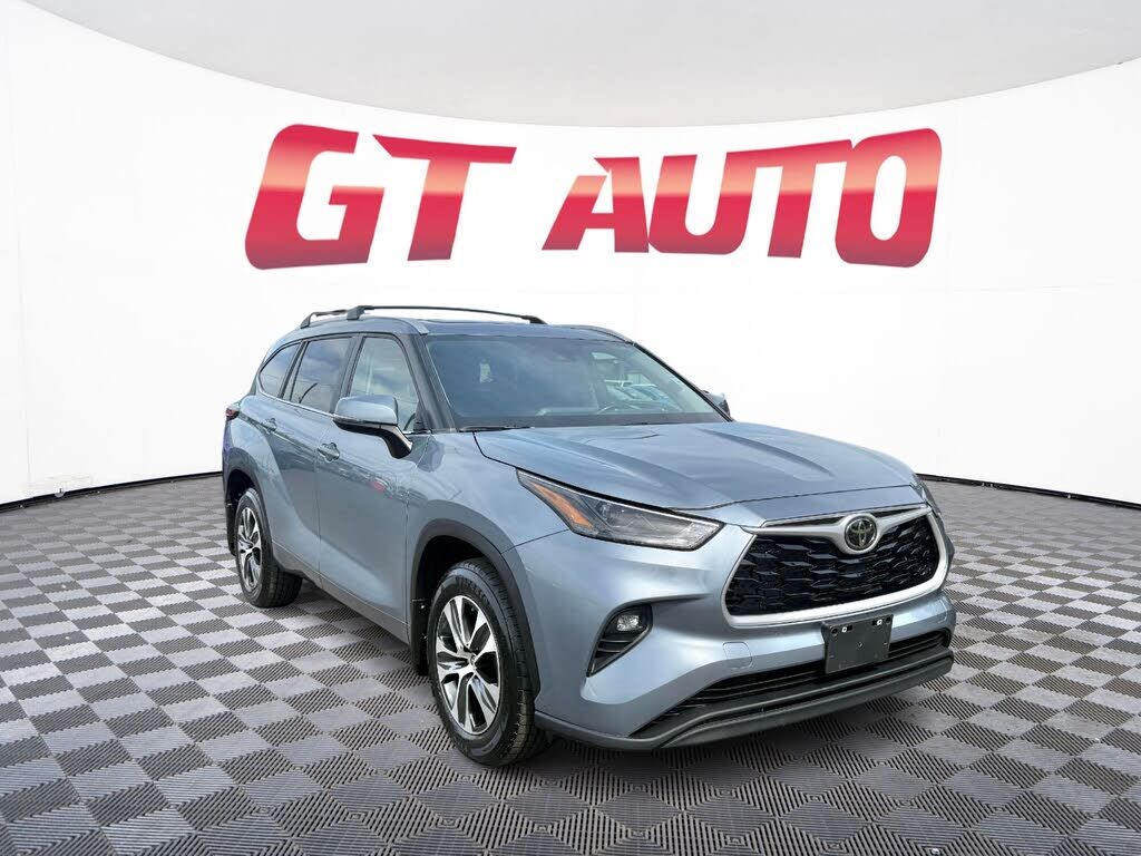 2023 TOYOTA Highlander