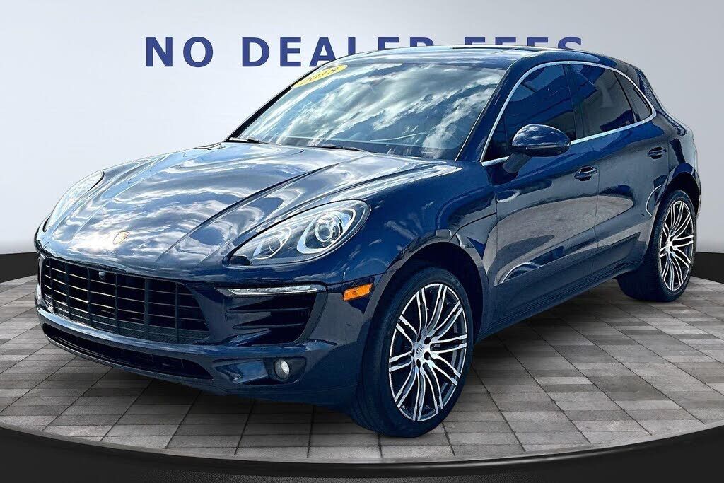 2018 PORSCHE Macan