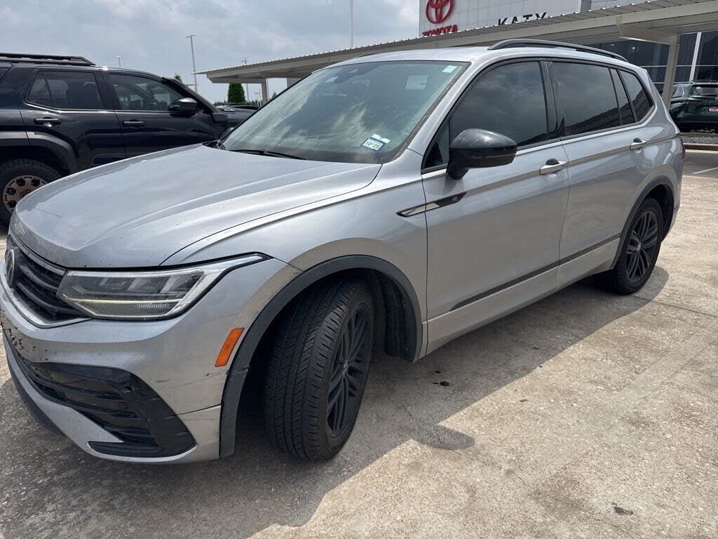 2022 VOLKSWAGEN Tiguan