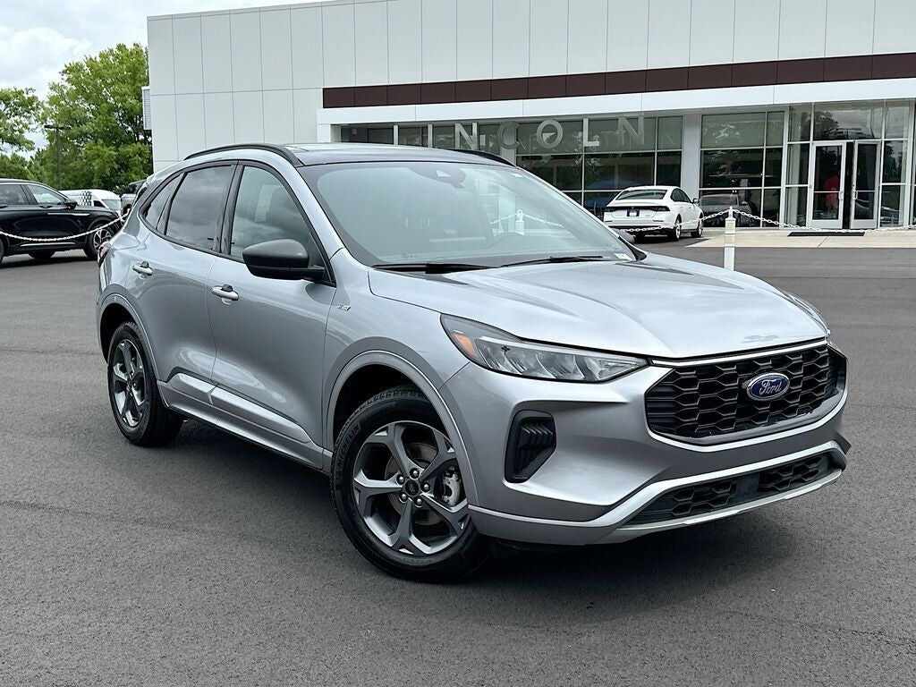 2024 FORD Escape